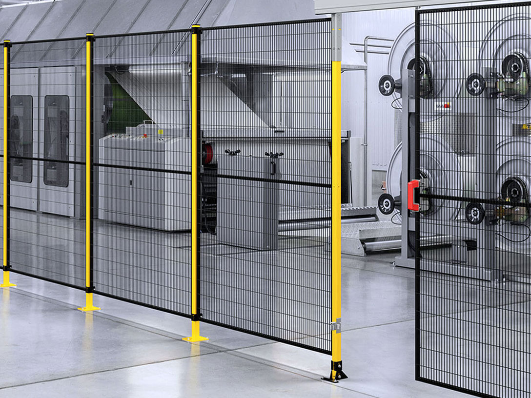 Satech EasyGuard: Protezione Perimetrale con telaio conforme alla Normative in merito al Nuovo Regolamento Macchine