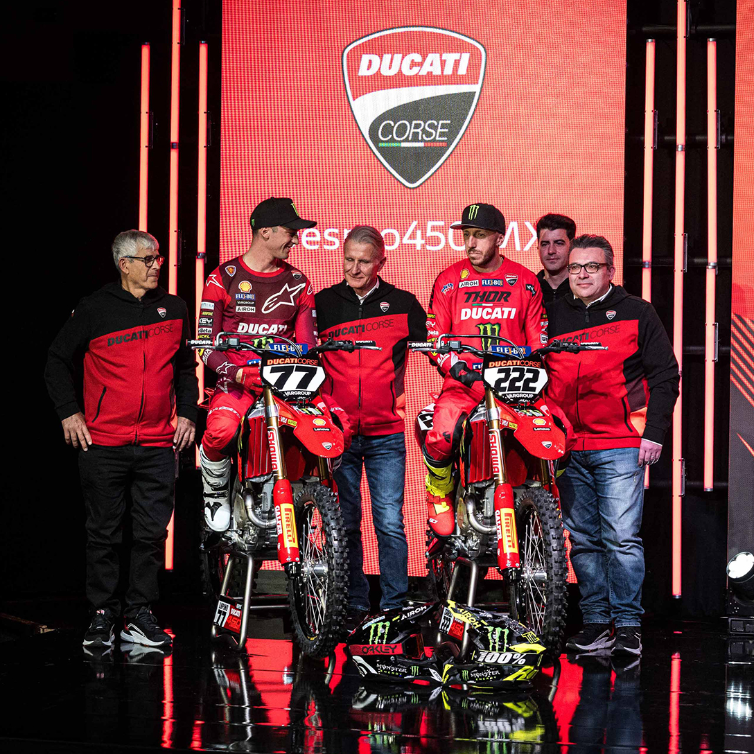 Members of the Ducati technical staff posing with pilots during the Campioni in Pista 2024 event held in Madonna del Campiglio (Italy)