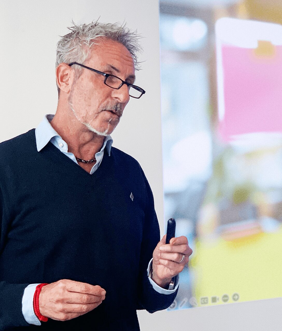 Marco Bertoni – Pioniere della Trasformazione AI nel Marketing e nella Comunicazione B2B | Satech Safety Technology – Sales Conference 2024