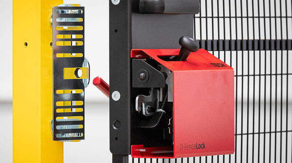 Satech D-FenceLock mechanisches Verschlusssystem auf schwarzem Gitterpanel installiert